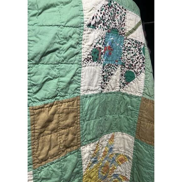 Vintage Quilt Maple Leaf Handmade Quilted Cottagecore - Picture 2 of 6